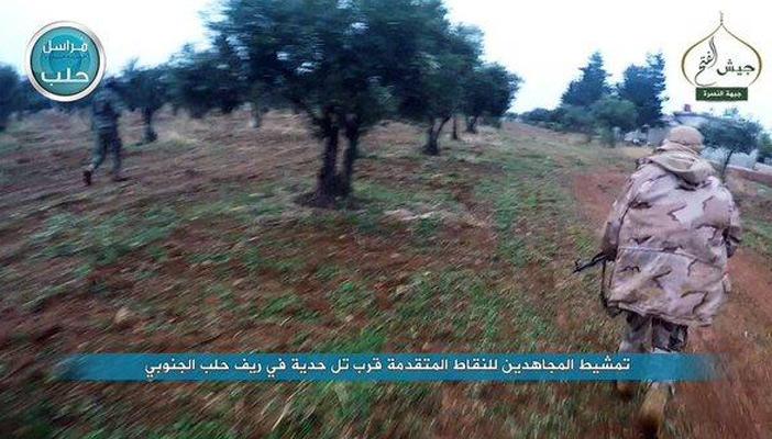 بالصور.. “جيش الفتح” يقوم بتمشيط بلدة تل حدية السورية