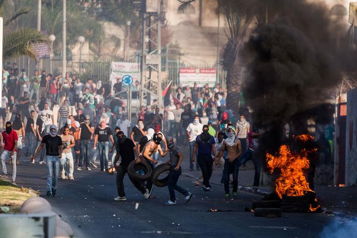 مواجهات بين شبان فلسطينيين وقوات الاحتلال في القدس الشرقية