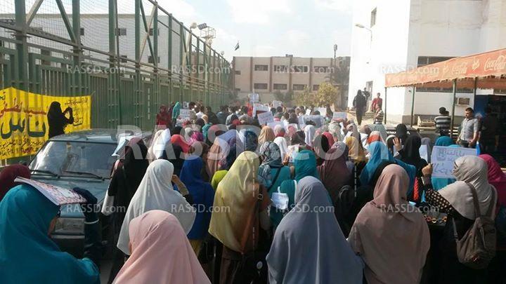 مسيرة لطلاب جامعة بورسعيد تضامنًا مع انتفاضة السجون الثالثة