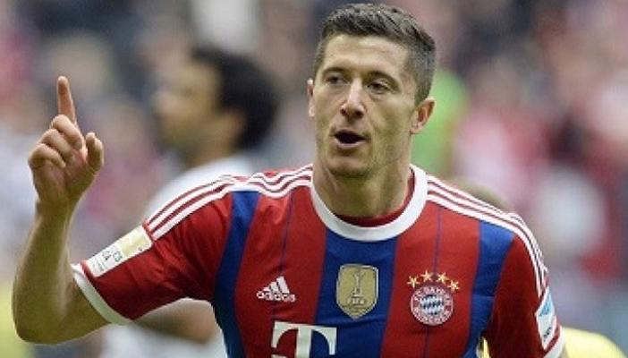 ليفاندوفسكي ينفي التفاوض مع ريال مدريد