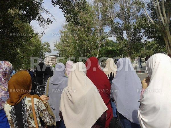 مسيرة فراشة في جامعة أسيوط للتنديد بحملات القمع والاعتقال