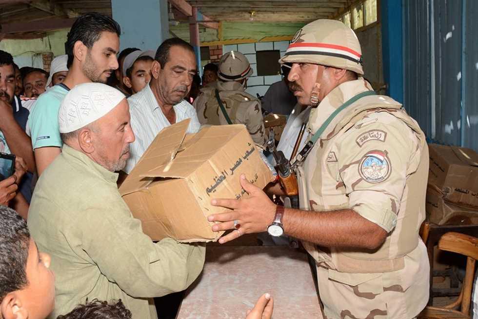 من زراعة التبغ  إلى توريد المستلزمات الطبية.. الجيش يبتلع اقتصاد مصر