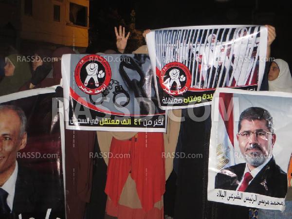 أهالي دمياط  يطالبون بالحرية للطلبة المعتقلين