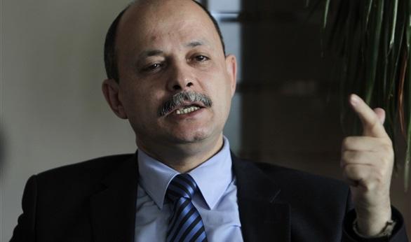 اقتحام منزل رئيس تحرير “الأهرام” السابق