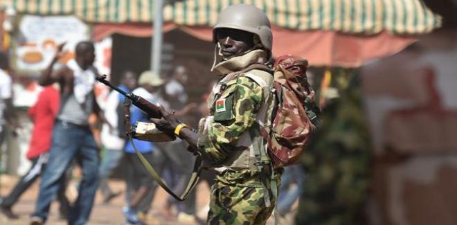 واشنطن تدعو الجيش “البوركيني” للعودة إلى مهمته الأساسية