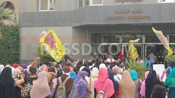 مسيرة لطلاب جامعة حلوان إحياءً لذكرى أحداث محمد محمود