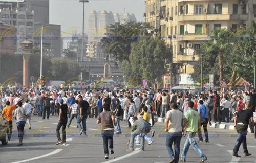 شهيد و31جريح حصيلة اشتباكات ذكرى محمد محمود الثانية