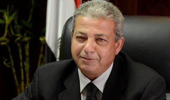 وزير الرياضة يسعي لاحتواء غضب الجماهير