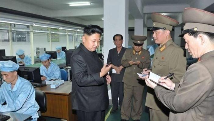 “واشنطن بوست”: متاعب تواجه استثمارات “ساويرس” في كوريا الشمالية