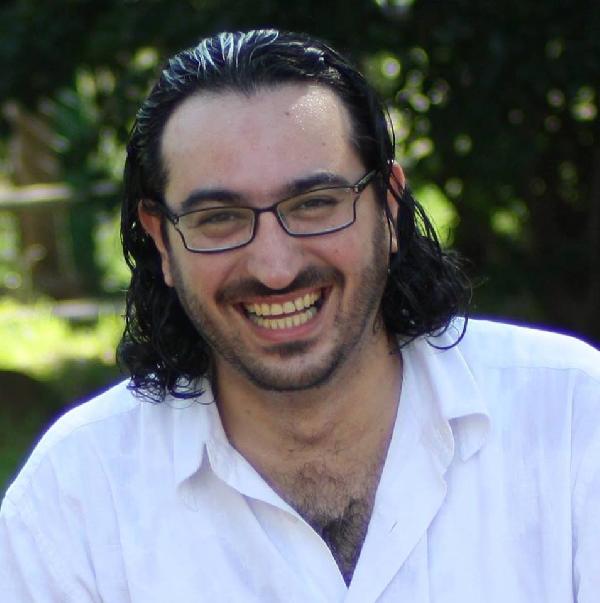 أحمد نجيب:متى يحاكم المصري عسكريا في دستور 2013؟