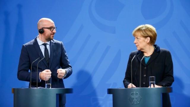 ميركل ترفض الاعتراف بدولة فلسطينية من جانب واحد