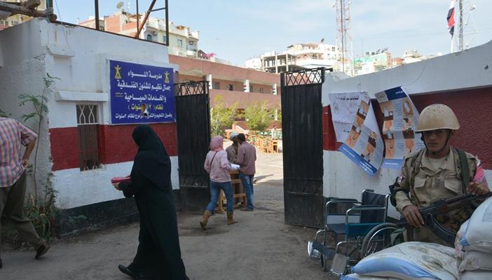 تأخر فتح 25 لجنة بالمنوفية لمدة نصف ساعة