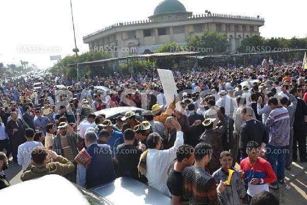 الآلاف يحتشدون أمام مسجد السلام فى جمعة “مذبحة القرن”