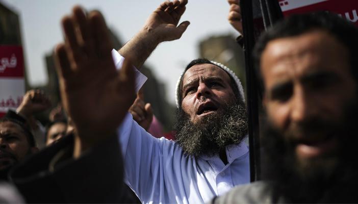 فورين بوليسي: النور يحاول البقاء على قيد الحياة