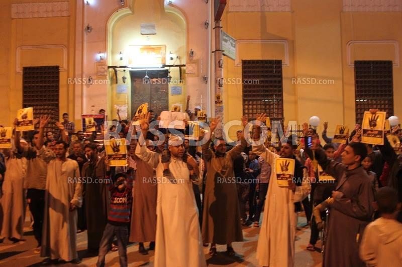 وقفة حاشد لشباب ضد الانقلاب بقنا