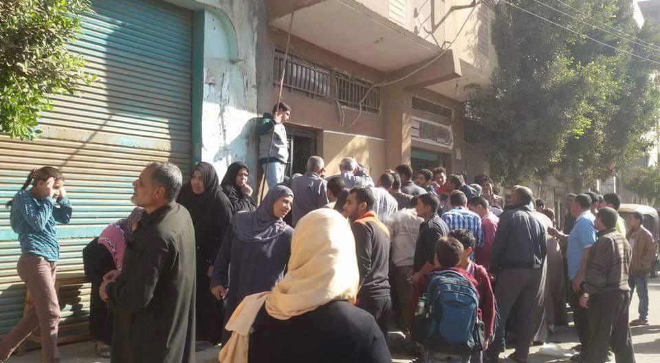 “السكر” يُغلق شوارع مدينة ديرب نجم بالشرقية