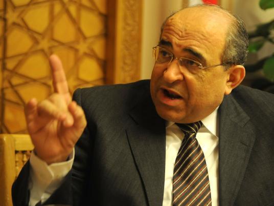 فيديو| الفقي يطالب قطر بعدم سحب أرصدتها بمصر