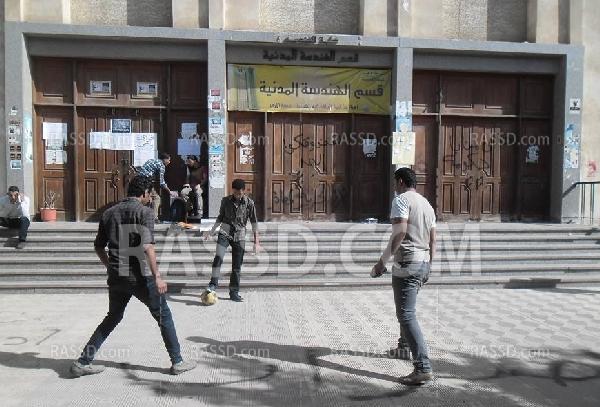 صور..الطلاب يغلقون أبواب كليات جامعة الأزهر