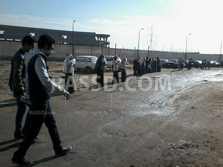 سلسلة بشرية في جامعة دمنهور للتعريف بالطلاب المعتقلين