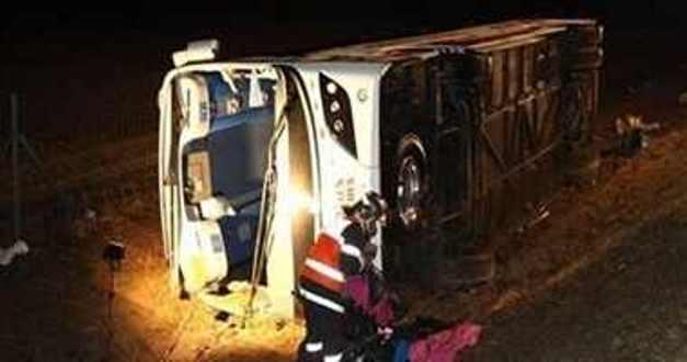 إصابة 20 عاملاً بالمنوفية بعد انقلاب حافلتهم