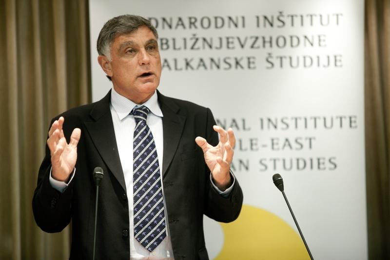 مفاجأة.. تواضروس يغادر على متن طائرة السفير الإسرائيلي إلى “تل أبيب”