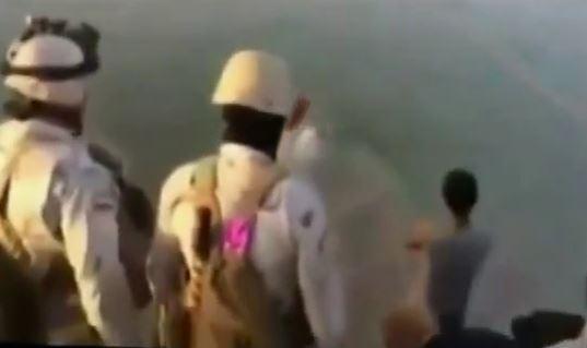 فيديو| هروب جنود الجيش العراقي من “داعش” قفزًا في النهر