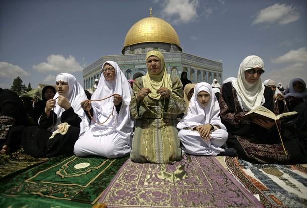 “حارسات الأقصى”.. قصة المرابطات على تخوم الحرم