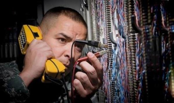 ألمانيا تراقب اتصالات مواطنيها بالخارج