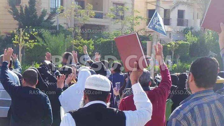 مسيرة في التجمع الخامس عقب صلاة جمعة “الله أكبر.. إيد واحده”