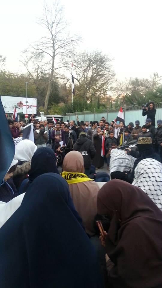 وقفة للمصريين بتركيا دعمًا لانتفاضة الشباب المسلم