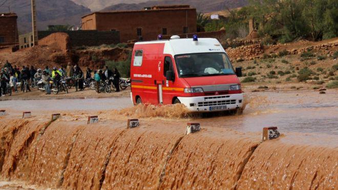 السيول تحاصر مدنًا ومناطق جنوبي المغرب