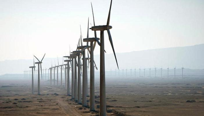 مصر تعلن تنفيذ أكبر محطة لتوليد الكهرباء من طاقة الرياح بالشرق الأوسط