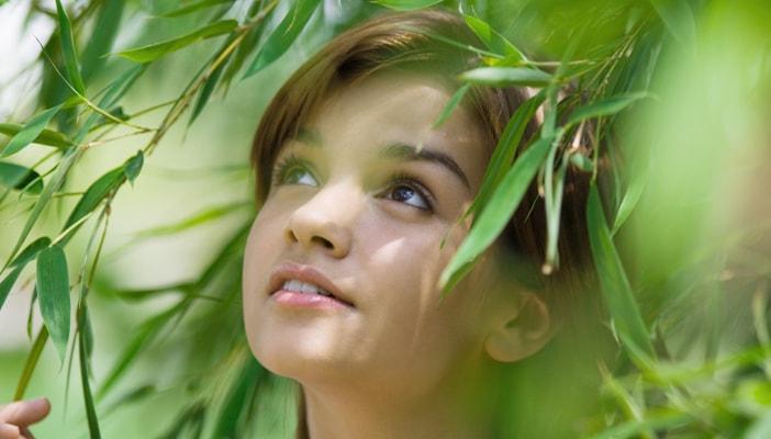 في 7 خطوات بسيطة.. كيف تبدو بشرتك جميلة دون مكياج