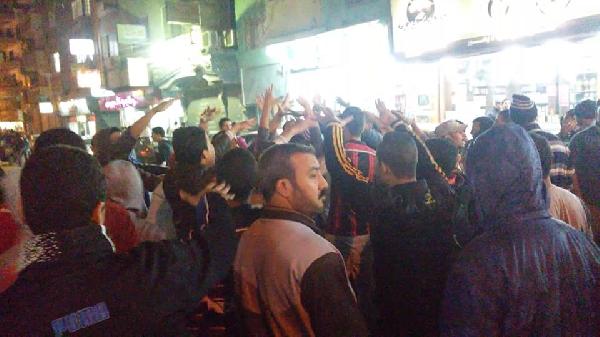 صور| الاعتداء على تظاهرة بـ”الفيوم” منددة ببراءة المخلوع