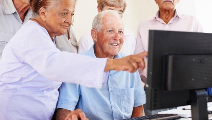 دراسة: ألعاب الكمبيوتر تنقذ المسنين من الكآبة