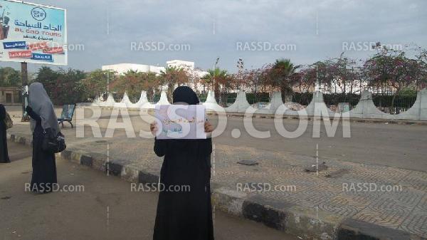 بالصور..سلسلة بشرية ضد الانقلاب لـ”7 الصبح” في المنصورة