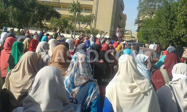 مسيرة لطلاب حلوان تحت شعار “ثورة ومن أول السطر”