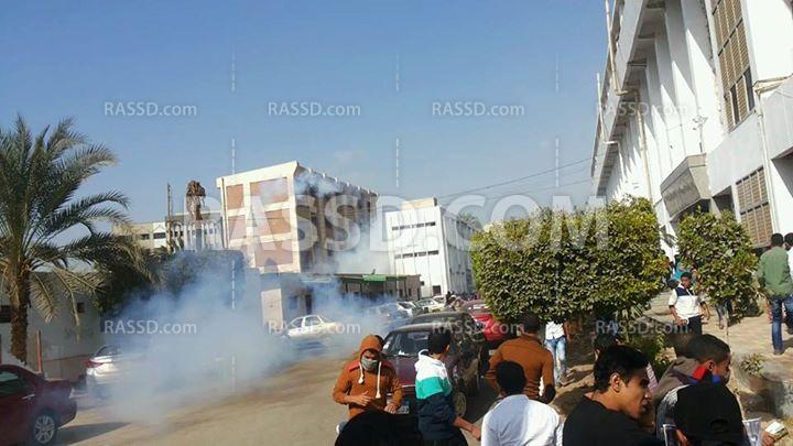 أمن الانقلاب يطلق الغاز على مسيرة طلاب جامعة بني سويف