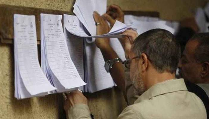 “ماعت” ترصد: ميت منذ 2008 مقيد بكشوف الناخبين.. وأمين شرطة يسب قاضيًا