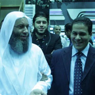 مظهر شاهين يهاجم محمد حسان لدفاعه عن الفتيات المعتقلات