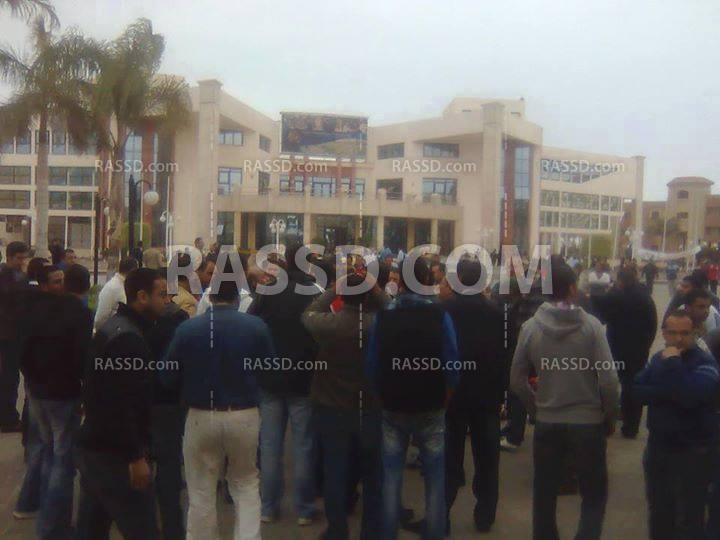 العاملون بالأكاديمية البحرية ببور فؤاد يضربون عن الطعام