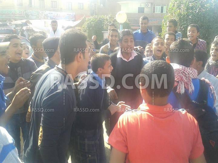 تظاهرة بطهطا تنديدا باعتقال فتيات الاسكندرية