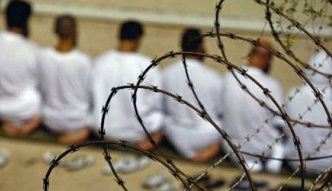 معتقلون بالشرقية يضربون عن الزيارة