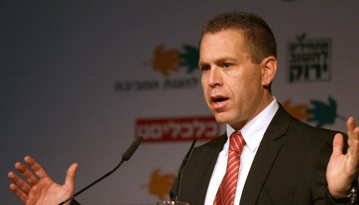 “داخلية الاحتلال”: لاتوجد أدلة كافية لمحاكمة قتلة “الدوابشة”