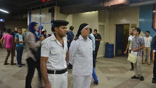 الداخلية: شرطة نسائية لتفتيش بنات الإخوان بالمترو