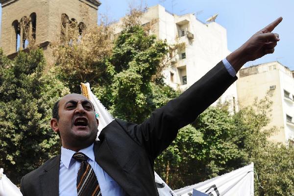 خالد على :المتهمون فى أحداث الشورى تعرضوا للتعذيب