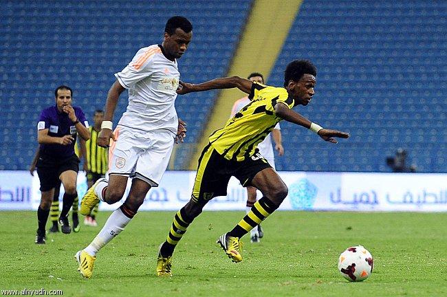 الدوري السعودي.. الاتحاد يفوز على الشباب بثنائية