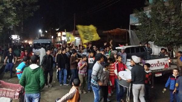 منشأة دهشور بالجيزة تتظاهر تنديدًا ببراءة المخلوع