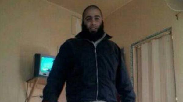 مقتل شاب ووالدته وطفلة بعد تفجير نفسه أثناء القبض عليه بـ”لبنان”