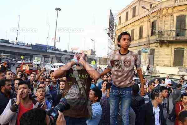 فض تظاهرة منددة ببراءة المخلوع بالحي والخرطوش في التحرير